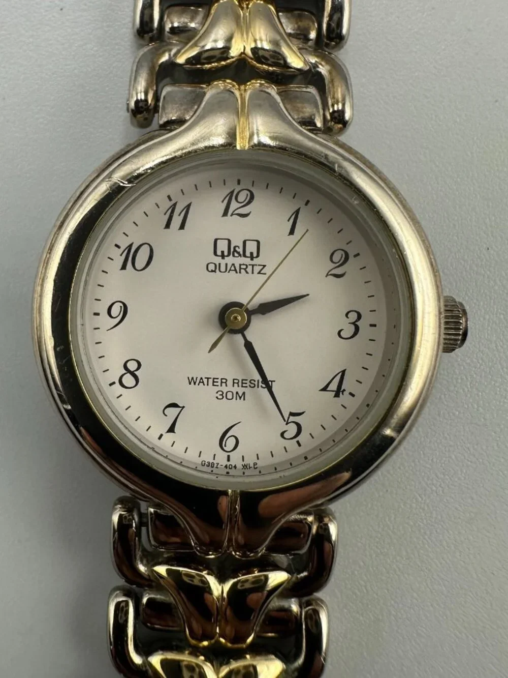 3/$30 Q & Q Watch Women Two Tone Silver Gold White Dial Round 24MM 6.5